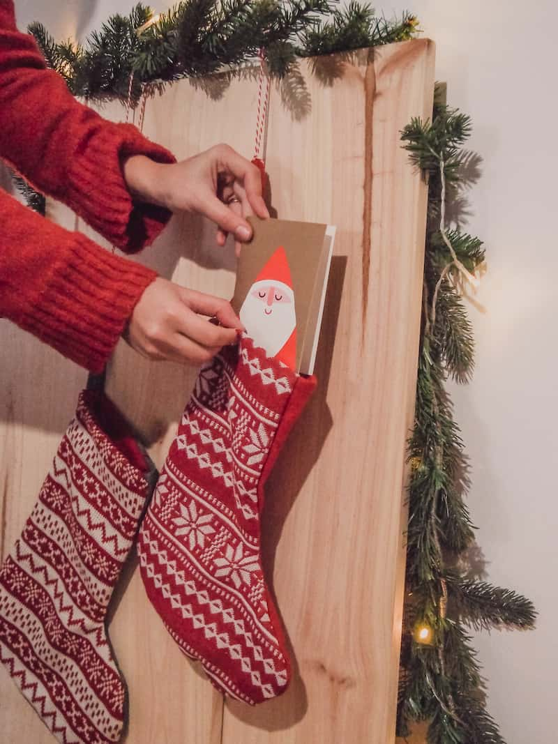 quel-cadeau-mettre-dans-des-chaussettes-de-noel