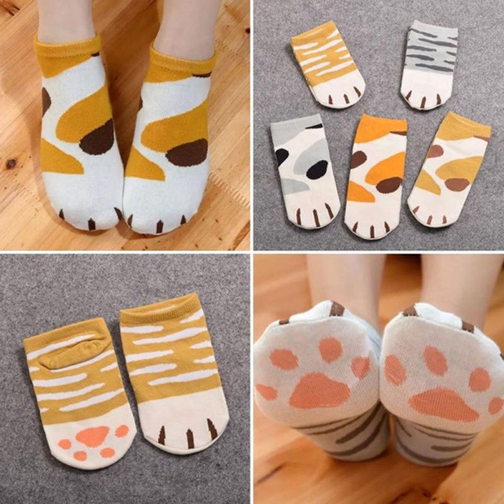 petite-chaussette-patte-d-animaux-ensemble